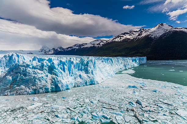 istock Picturesque mountain landscape with Perito Moreno Glacier. 512994932