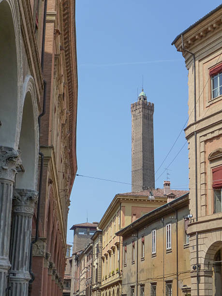 istock Medieval towers in Bologna 512996751