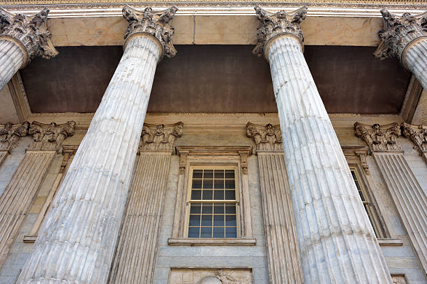 istock Historic Building in Philadelphia 512998145