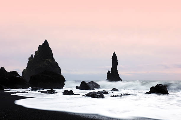 istock Vik Coastline and Beach in Iceland 513045318