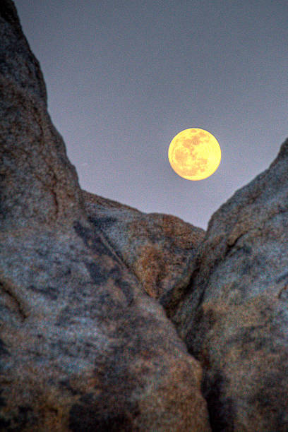 istock Bright Full Moon with Rocks at Moonrise 513048781