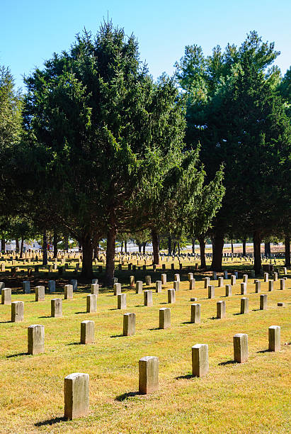 istock Stones River National Cemetery 513053522