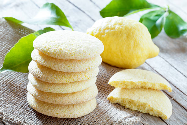 limão e biscoitos bolinhos de shortbread - shortbread - fotografias e filmes do acervo