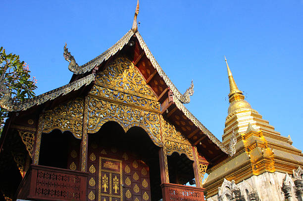 tempio di chiang mai, thailandia - wat chiang man foto e immagini stock