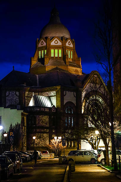 istock Night view on Synagogue in Novi Sad, Serbia 513104262