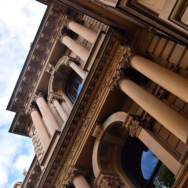 istock Window to arch Sydney 513104266