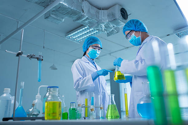 istock Discussing chemical liquids 513110318