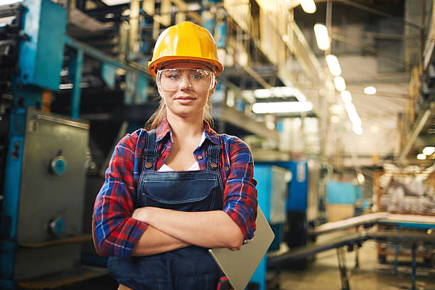 istock Worker in the factory 513128744