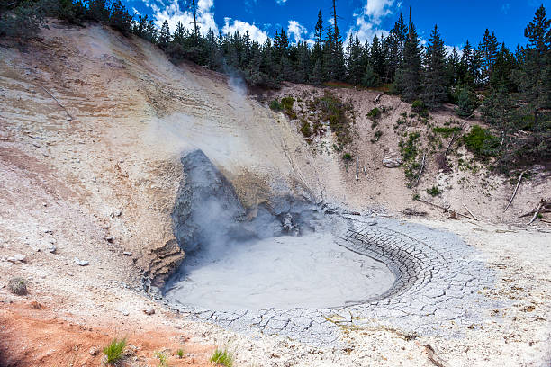 istock Bubbling geothermal mud pool, Yellowstone National Park. 513161655