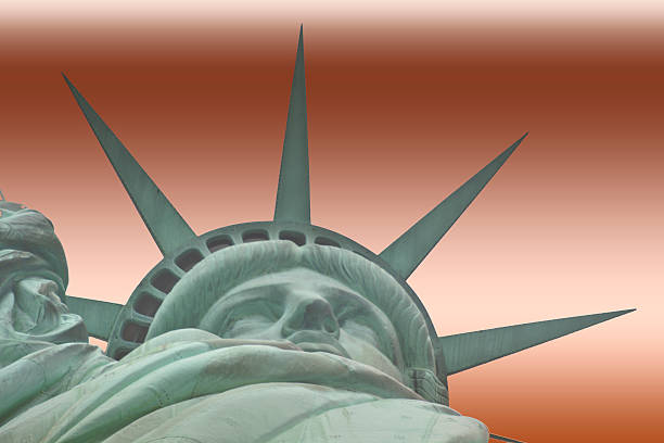 istock Statue of Liberty Gold 513181067