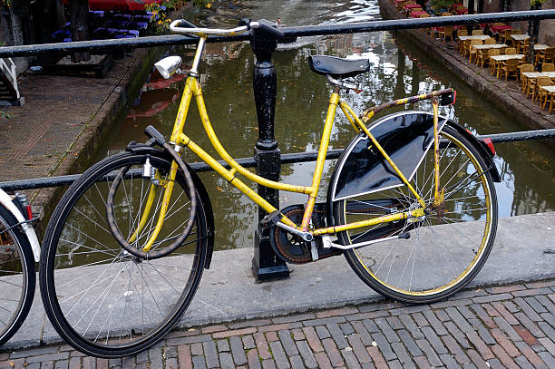 istock Bicycle on a canal in Utrecht, The Netherlands 513181923