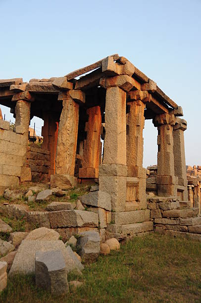 istock Church ruins in Hampi (India) 513205545