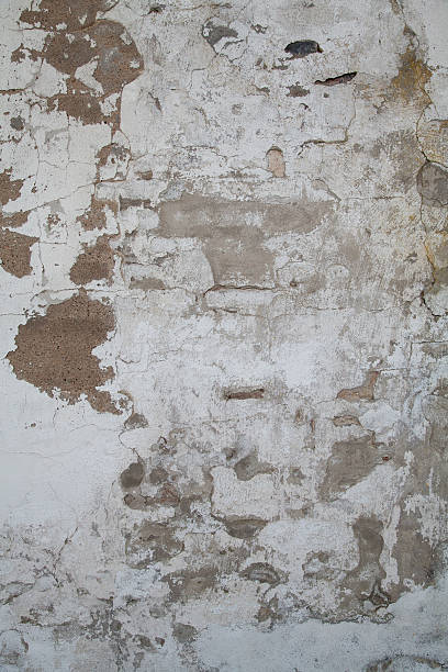 旧の壁にペンキ、クレイはがれる - paint peeling wall cracked ストックフォトと画像