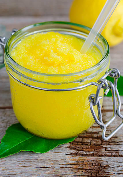 istock Lemon scrub with sugar, honey and olive oil 513223054