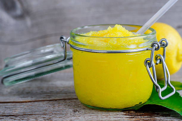 istock Lemon scrub with sugar, honey and olive oil 513223332