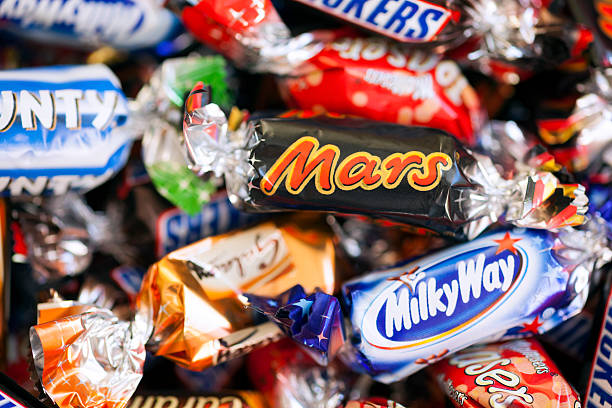 amas de mars inclus bonbons - cargill, incorporated photos et images de collection