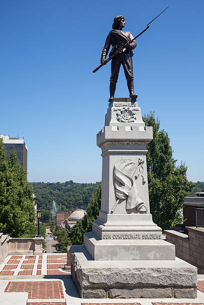 istock Monument Terrace in Lynchburg Virginia 513230403