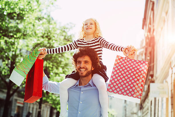 istock Father And Daughter Shopping Together. 513232048