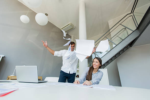 istock Excied business man in the office 513232535