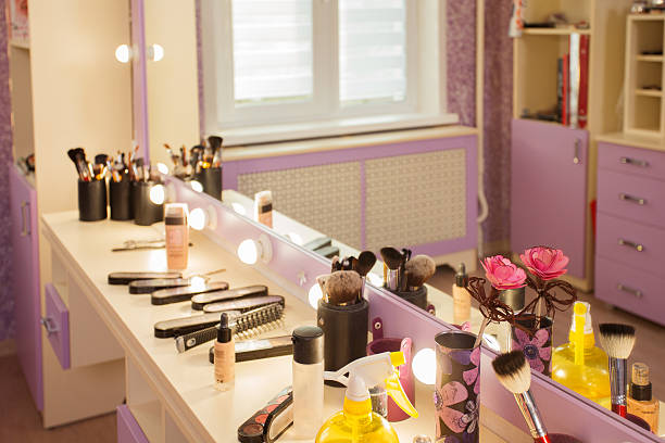 istock Workplace makeup artist. Barbershop 513250900