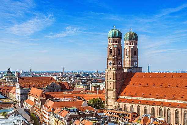 munich, germany-frauenkirche - roof tile vacations urban scene outdoors fotografías e imágenes de stock