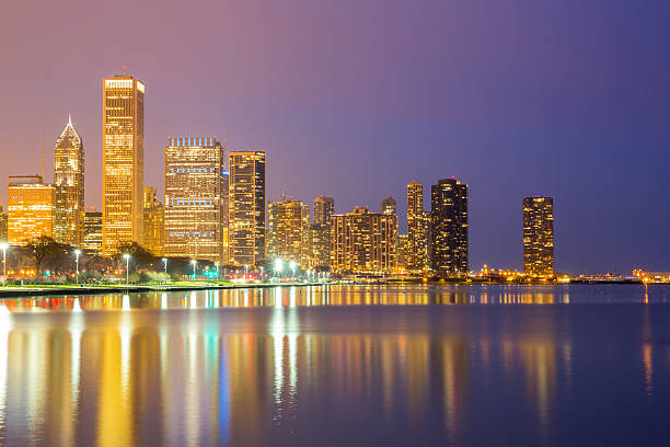 istock Chicago downtown at dusk 513271203