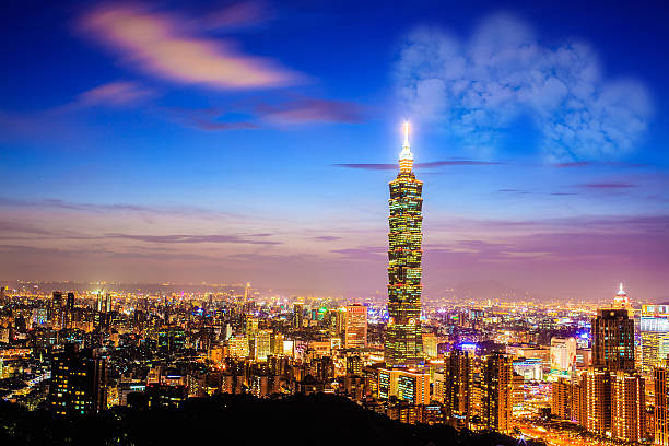 istock Taipei, Taiwan evening skyline. 513290253