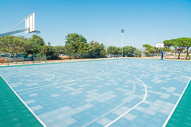 istock basketball playground 513290511
