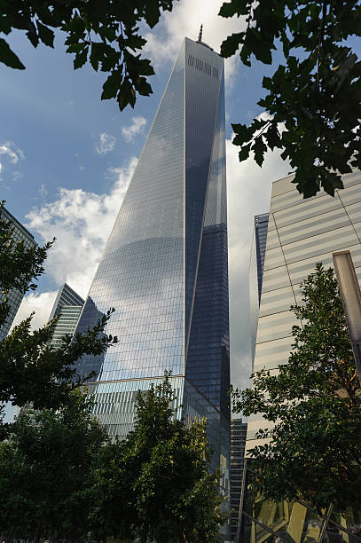 istock freedom tower NYC with reflections 513292643
