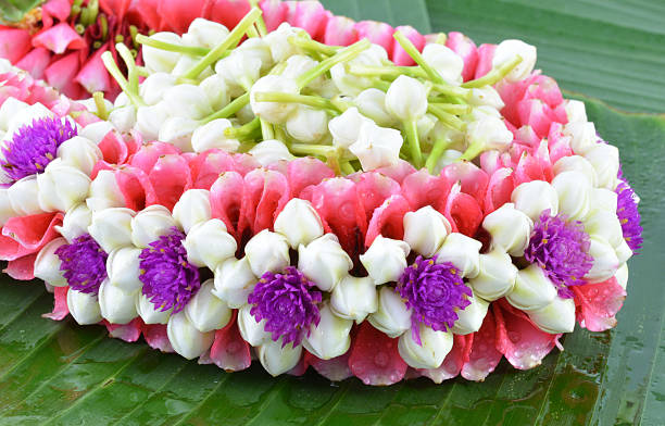 istock Thai Style Garland 513293987