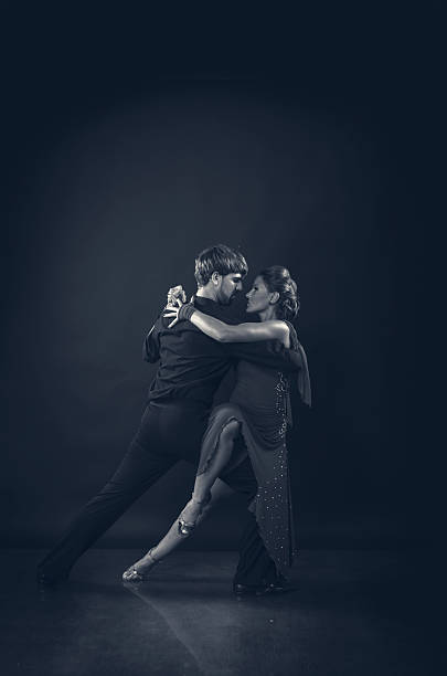 istock Beautiful couple dancing passionate dance. 513294009