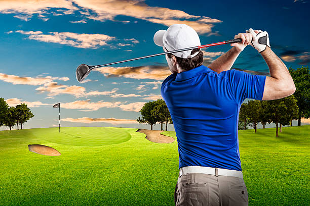 jogador de golfe - golf golf swing men professional sport - fotografias e filmes do acervo