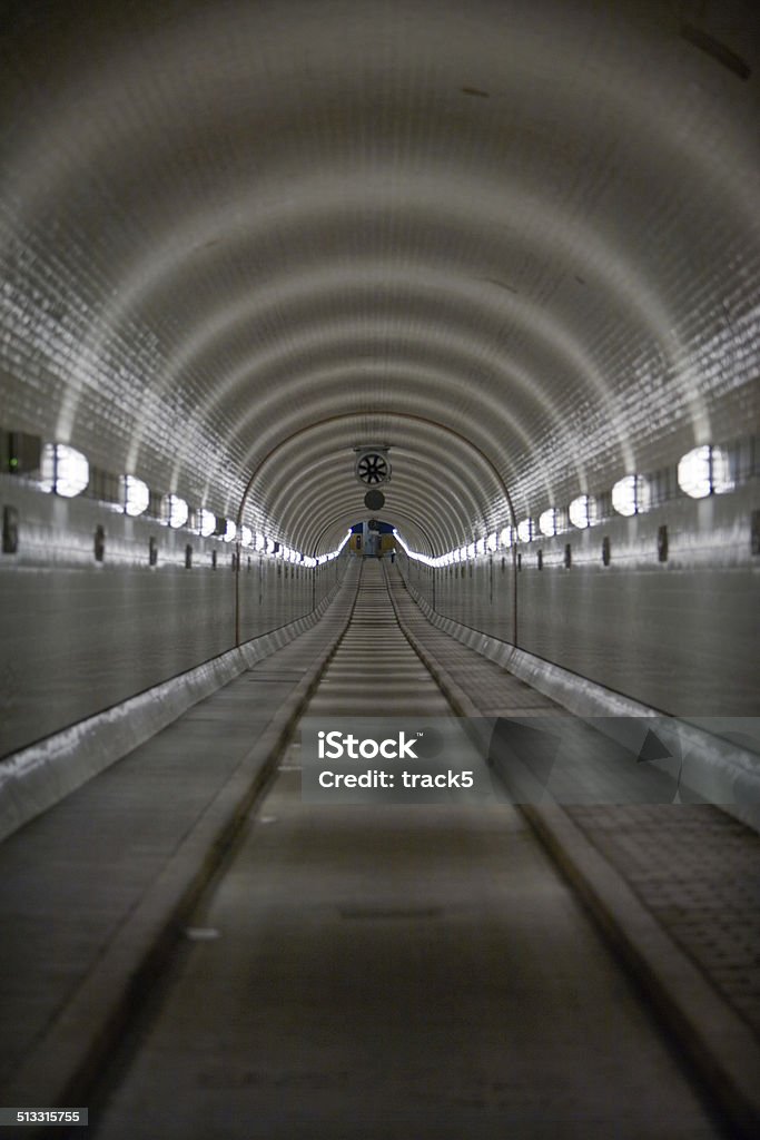 Elba túnel, Hamburgo, Alemania - Foto de stock de 1911 libre de derechos