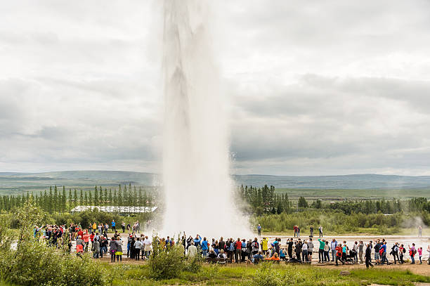 istock Strokkur Geyser Erupts 513321013
