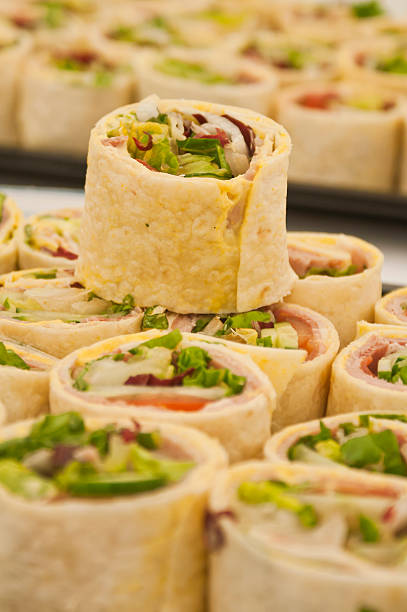 istock Tray of sliced pitta rolls 513356319