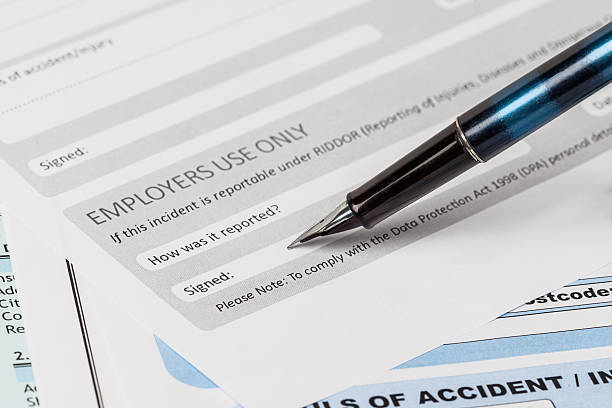 istock Signature field on document with pen and signed here 513373554