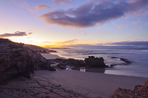 istock Stony Rise Beach sunrise Little Dip Conservation Park 513378676