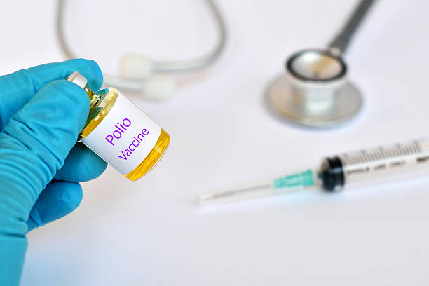 poliomielitis vacuna - vacunación antipoliomielítica fotografías e imágenes de stock