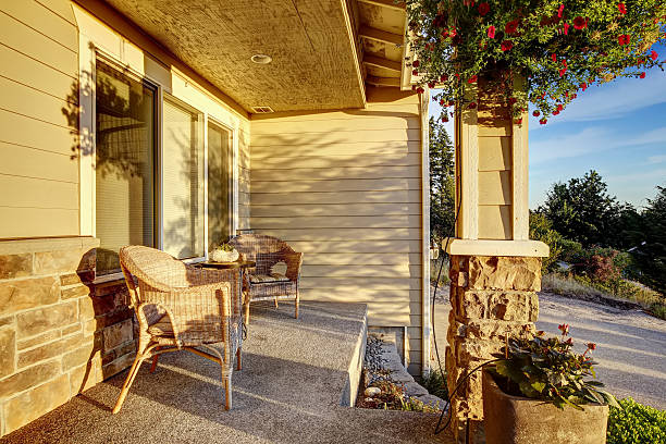 istock Romantic sitting area on entrance porch. 513396457