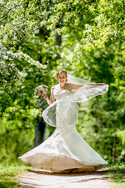 istock Bride of apple blossom 513398001