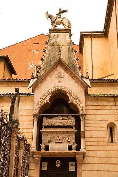 istock Scaliger Tombs in Verona 513415997