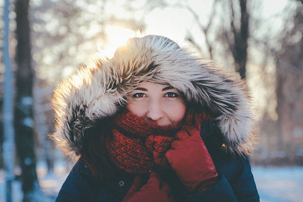 istock Pretty girl on cold winter day 513432518