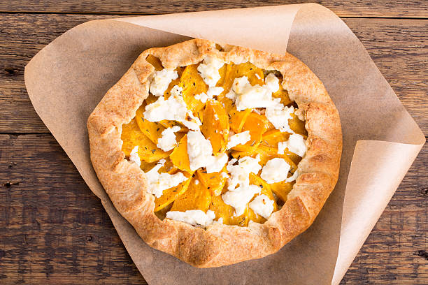 istock Wholegrain galette with leeks, pumpkin and feta 513477938