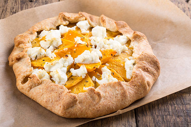 istock Wholegrain galette with leeks, pumpkin and feta 513478424