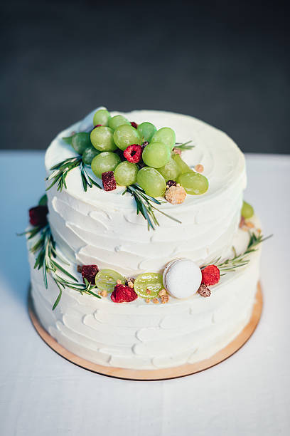 istock Wedding cake with fruits 513490136