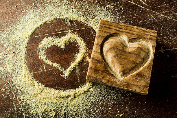 istock Wood heart and dust 513493496