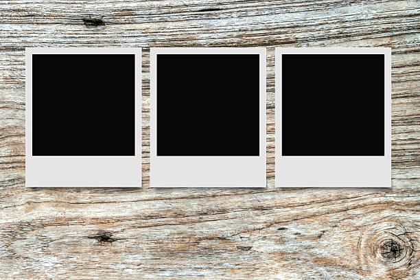 istock Blank photo on wooden background 513498920