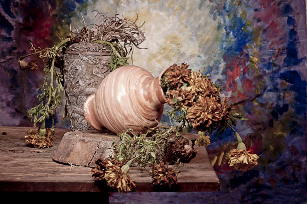 istock Old flowers still life 513499831