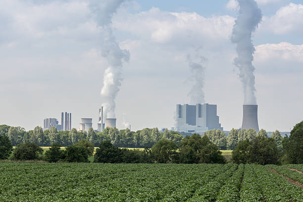 dużych elektrowni węgla w niemczech - niederaußem zdjęcia i obrazy z banku zdjęć