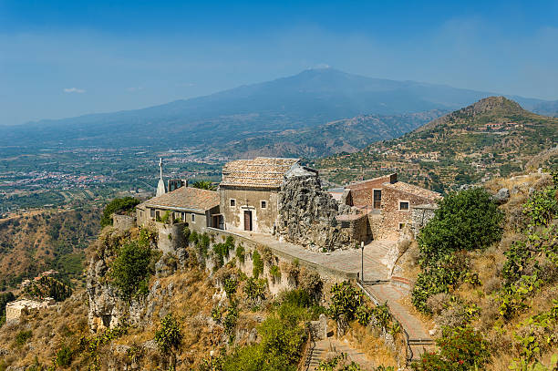 istock Taormina old church view 513533935